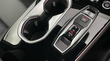 2025 Audi 2.0 e-hybrid5.9kWh Edition 1 S Tronic quattro Euro 6 5-door (Green) - Image: 12