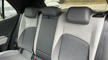 2020 Volkswagen Pro Performance 58kWh Family Auto 5-door (Blue) - Image: 8