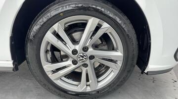 2021 Volkswagen 1.0 TSI R-Line Euro 6 5-door (White) - Image: 5