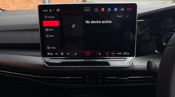 2025 Volkswagen 2.0 TSI GTI DSG Euro 6 5-door (White) - Image: 9