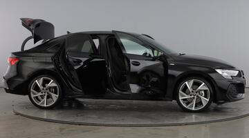 2025 Audi TFSI 35 Black Edition S Tronic Euro 6 4-door (Black) - Image: 10