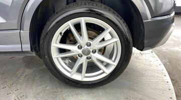 2019 Audi 2.0 TFSI 40 S line S Tronic quattro Euro 6 5-door (Grey) - Image: 32