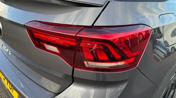 2025 Volkswagen TSI R-Line DSG 2WD Euro 6 2-door (Grey) - Image: 38