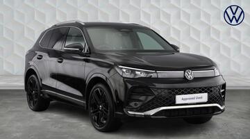 2025 Volkswagen ETSI MHEV R-Line DSG Euro 6 5-door (Black) - Image: 1