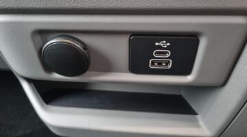 2025 Ford 340 65kWh Titanium Auto L1 5-door (Grey) - Image: 14