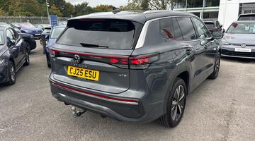 2025 Volkswagen ETSI MHEV Elegance DSG Euro 6 5-door (Grey) - Image: 29