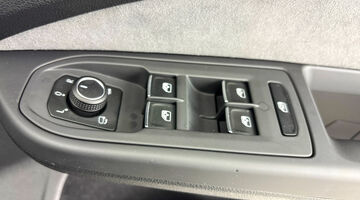 2025 Volkswagen 2.0 TSI R DSG 4Motion Euro 6 5-door (Black) - Image: 20