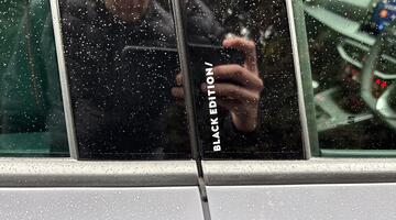 2025 SEAT 1.0 TSI FR Black Edition Euro 6 5-door (Grey) - Image: 23