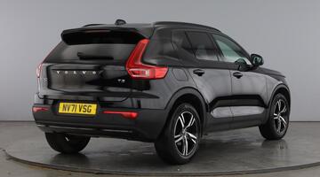 2022 Volvo T3 R-Design Auto Euro 6 5-door (Black) - Image: 15
