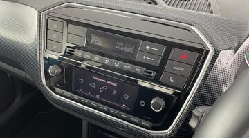 2022 Volkswagen 36.8kWh Auto 5-door (Blue) - Image: 18