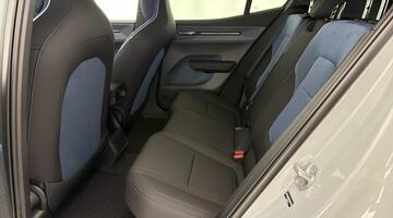 2025 Volvo Single Motor Extended Range 69kWh Plus Auto 5-door (Grey) - Image: 33