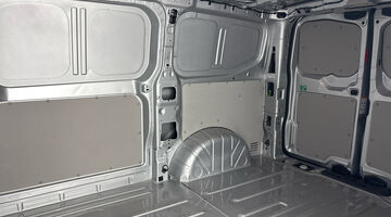 2025 Volkswagen 2.0 TDI T30 Commerce Plus FWD SWB Euro 6 5-door (Grey) - Image: 29