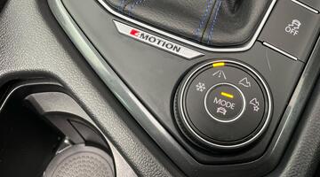 2022 Volkswagen 2.0 TSI R DSG 4Motion Euro 6 5-door (White) - Image: 13