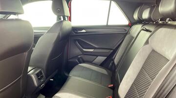 2021 Volkswagen TSI EVO R-Line DSG Euro 6 5-door (Red) - Image: 31