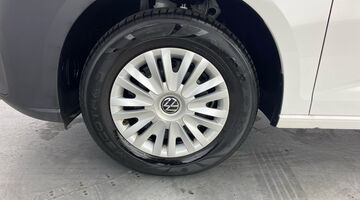 2025 Volkswagen 2.0 TDI C20 Commerce SWB Euro 6 5-door (White) - Image: 32