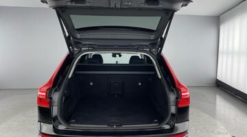 2024 Volvo 2.0 B5 MHEV Plus Auto Euro 6 5-door (Black) - Image: 12