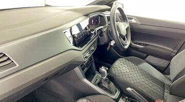 2022 Volkswagen 1.0 TSI R-Line DSG Euro 6 5-door (Silver) - Image: 2