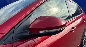 2025 Volkswagen 1.0 TSI R-Line DSG Euro 6 5-door (Red) - Image: 17