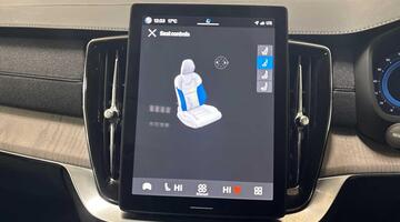 2025 Volvo 2.0 T8 18.8kWh Ultra Dark Auto 4WD Euro 6 5-door (Silver) - Image: 42