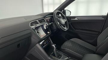 2022 Volkswagen TSI R-Line DSG Euro 6 5-door (Grey) - Image: 2