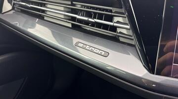 2023 Audi 40 Black Edition Sportback Auto 5-door 82kWh (Blue) - Image: 25