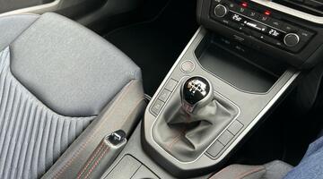 2024 SEAT 1.0 TSI Anniversary Limited Edition Euro 6 5-door (Black) - Image: 43