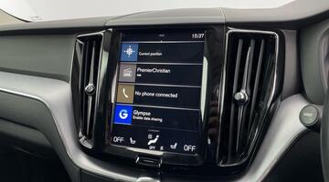 2019 Volvo 2.0 T4 Edition Auto Euro 6 5-door (Red) - Image: 7