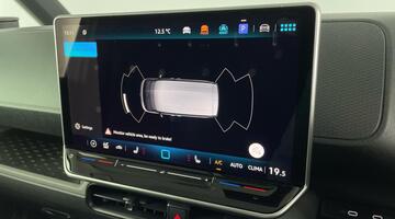 2025 Volkswagen Pro 79kWh Commerce Auto 5-door (Silver) - Image: 15