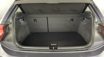 2022 Volkswagen 1.0 TSI Life Euro 6 5-door (Grey) - Image: 28