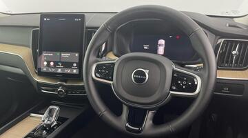 2025 Volvo 2.0 B5 MHEV Plus Pro Auto Euro 6 5-door (Grey) - Image: 10