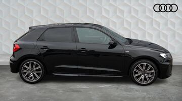 2025 Audi TFSI 35 S line Sportback S Tronic Euro 6 5-door (Black) - Image: 4