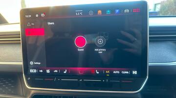 2025 Volkswagen Pro 79kWh Style Auto 5-door (SWB, 5Seat) (Green) - Image: 34