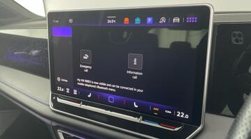 2024 Volkswagen 2.0 TDI R-Line DSG Euro 6 5-door (White) - Image: 21