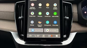 2025 Volvo 2.0 T8 18.8kWh Ultra Dark Auto 4WD Euro 6 5-door (Red) - Image: 54