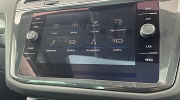 2018 Volkswagen 2.0 TSI SEL DSG 4Motion Euro 6 5-door (White) - Image: 18