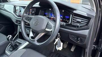 2022 Volkswagen 1.0 EVO Life Euro 6 5-door (Black) - Image: 31
