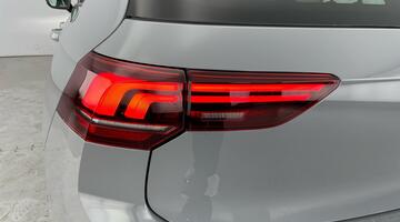 2025 Volkswagen ETSI MHEV R-Line DSG Euro 6 5-door (Grey) - Image: 36