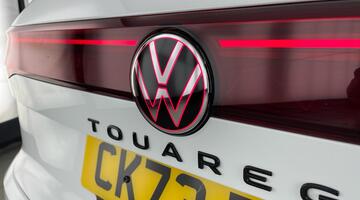 2023 Volkswagen 3.0 TDI V6 Black Edition Tiptronic 4Motion Euro 6 5-door (White) - Image: 33