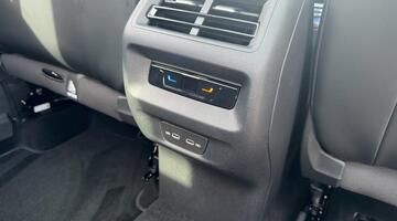 2025 Volkswagen TSI eHybrid 19.7kWh R-Line Edition DSG Euro 6 5-door (White) - Image: 11