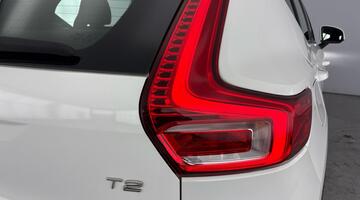 2021 Volvo T2 Momentum Core Euro 6 5-door (White) - Image: 28