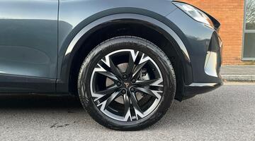 2025 CUPRA ETSI V1 DSG Euro 6 5-door (Grey) - Image: 5