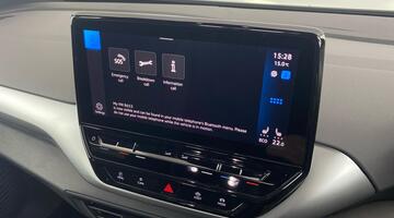 2022 Volkswagen Pure 52kWh Life Auto 5-door (White) - Image: 13