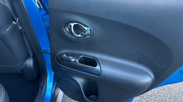 2019 Nissan Tekna XTRON Euro 6 5-door (Blue) - Image: 20