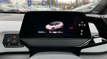 2020 Volkswagen Pro Performance 58kWh Family Auto 5-door (Blue) - Image: 12