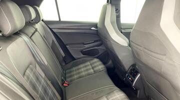 2022 Volkswagen 2.0 TDI GTD DSG Euro 6 5-door (Black) - Image: 22