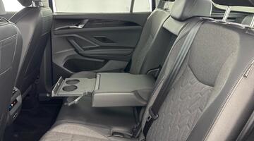 2025 Volkswagen ETSI MHEV Life DSG Euro 6 5-door (Purple) - Image: 37