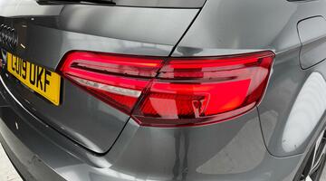 2019 Audi 2.0 TFSI Black Edition Sportback S Tronic quattro Euro 6 5-door (Grey) - Image: 33