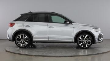 2026 Volkswagen Black Edition Plus 1.5 TSI 150PS 7-speed DSG 5-door (Multicolour) - Image: 4