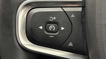 2024 Volvo 2.0 B4 MHEV Ultra Dark DCT Auto Euro 6 5-door (Blue) - Image: 31