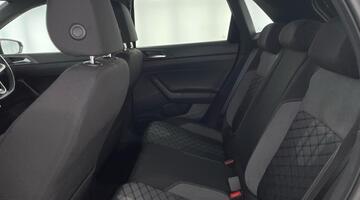 2024 Volkswagen 1.0 TSI R-Line DSG Euro 6 5-door (Black) - Image: 30